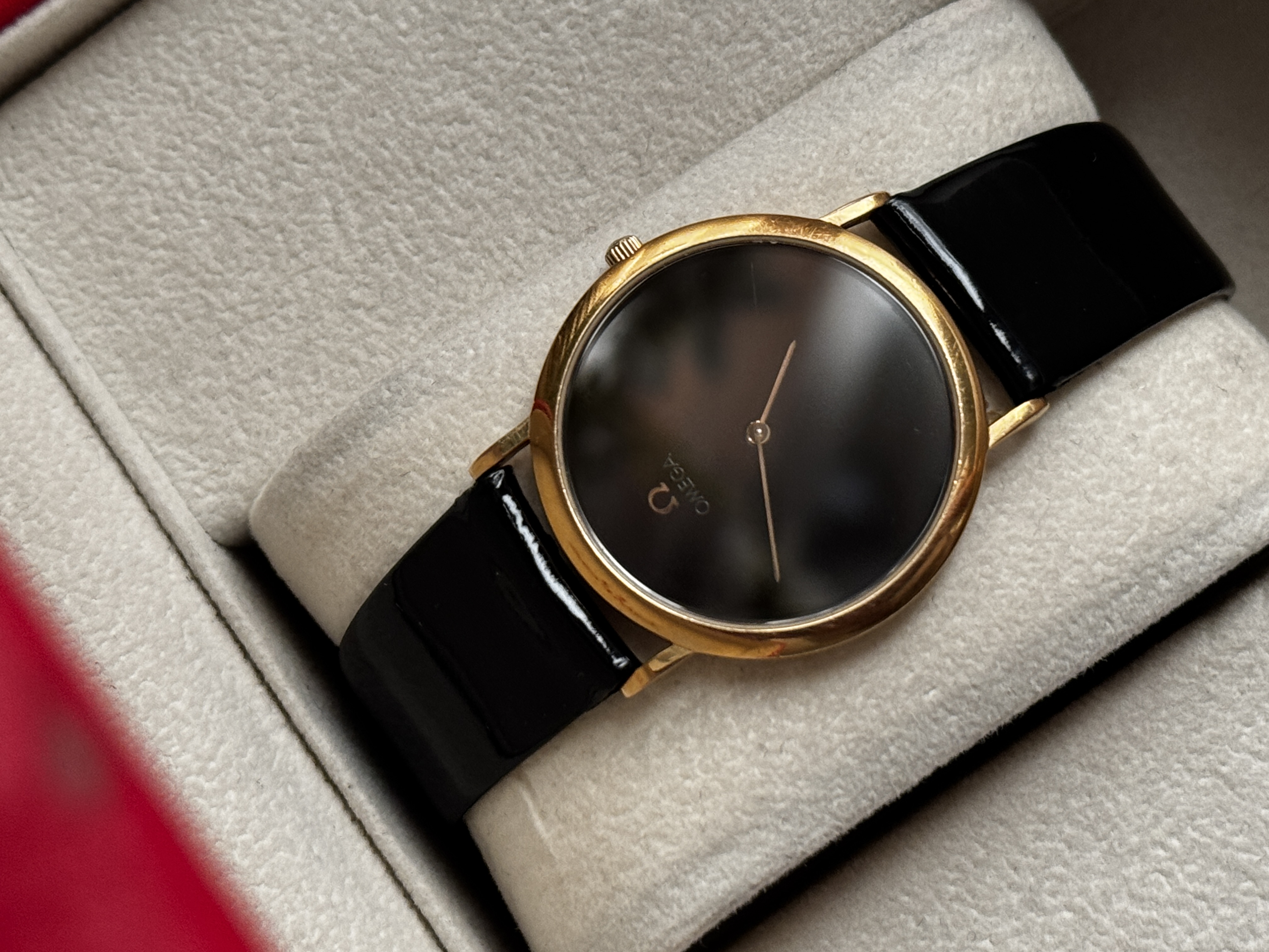 Omega de ville بيـمرڤ 
