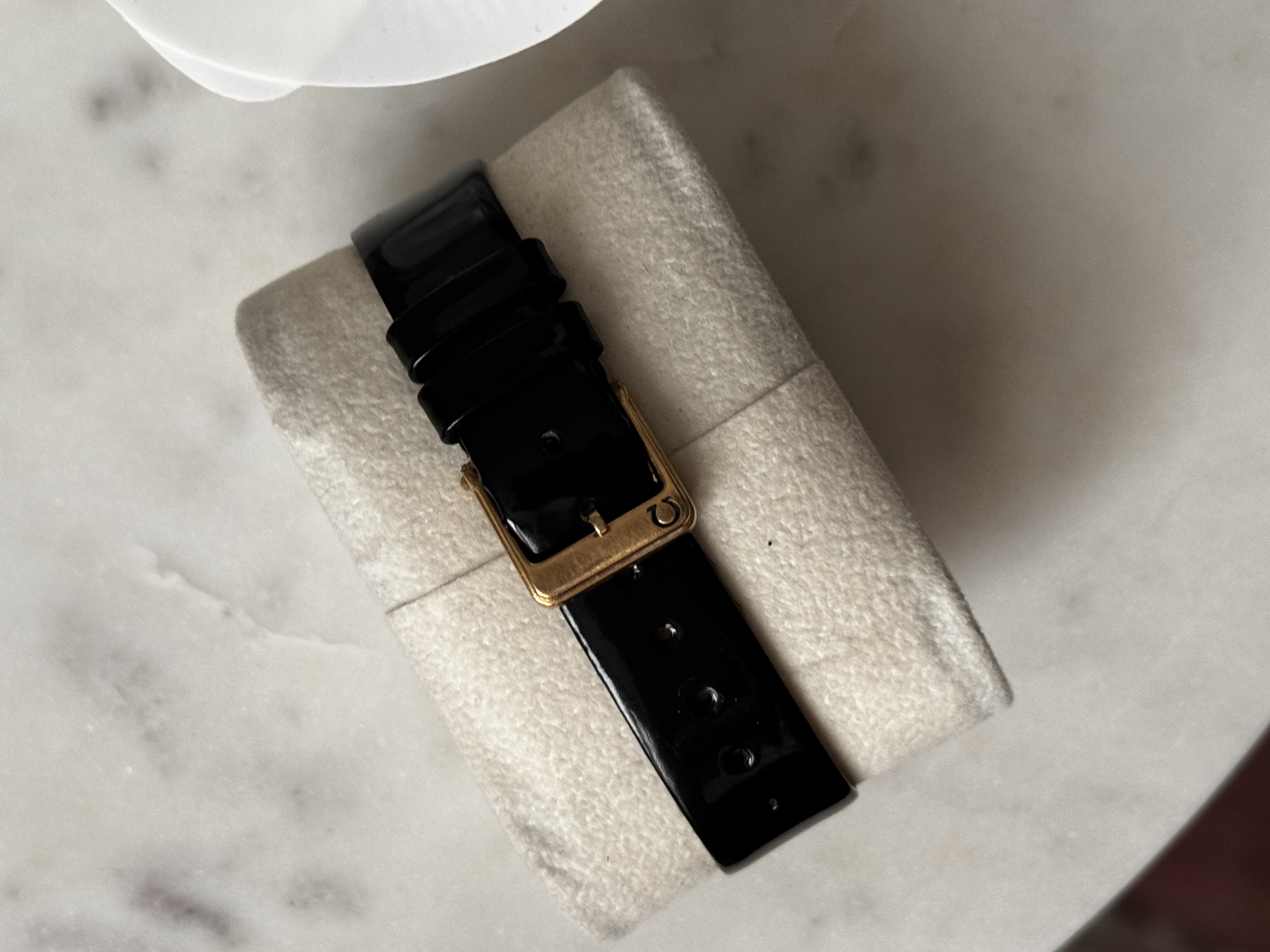 Omega de ville بيـمرڤ 