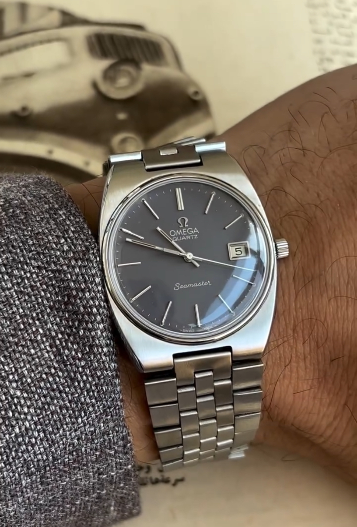 Omega seamaster grey 