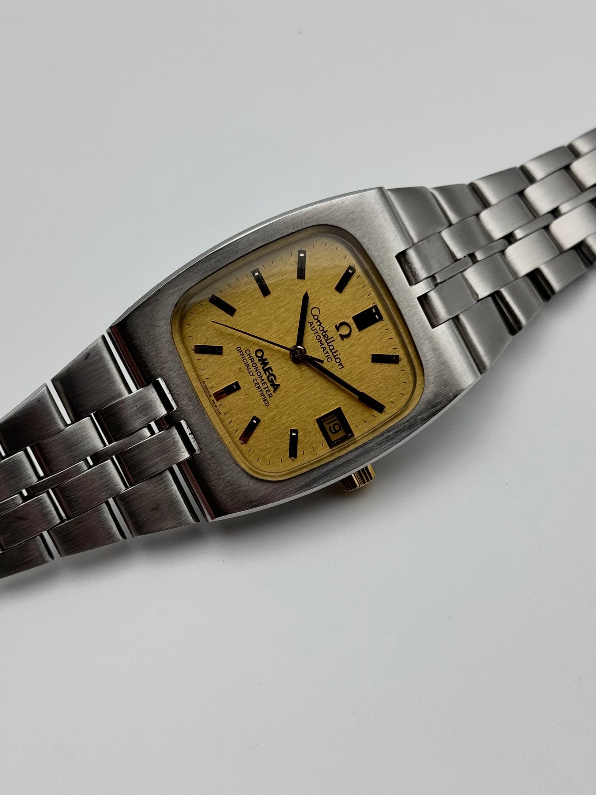 omega constellation 